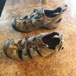 Keen Sandals Men's  US 10